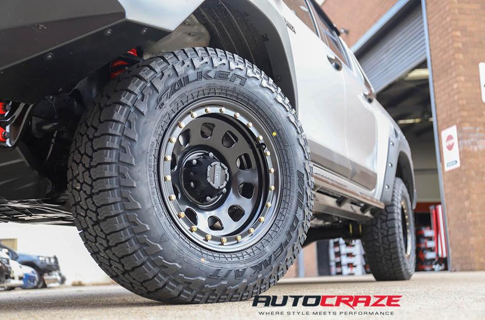 TOYOTA HILUX N80 4WD D LOCKER BLACK